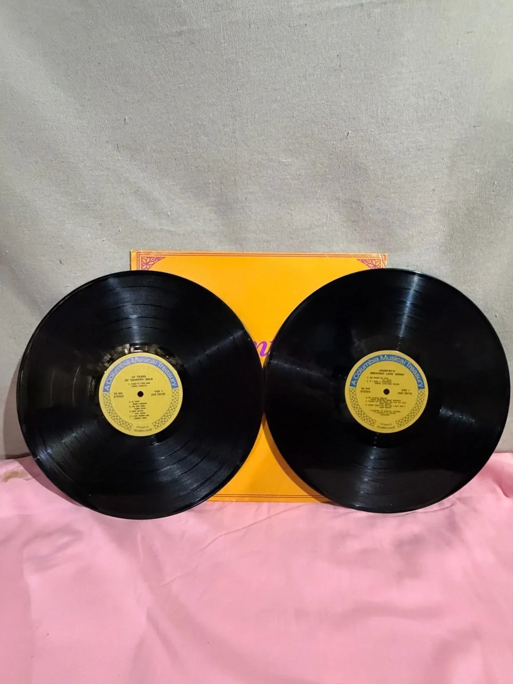 Columbia vinyl records '10 Years of Country Gold